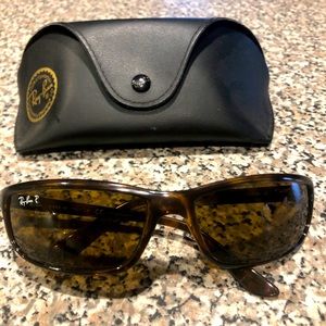 Ray-Ban RB 4034 “Predator” tortoise sunglasses